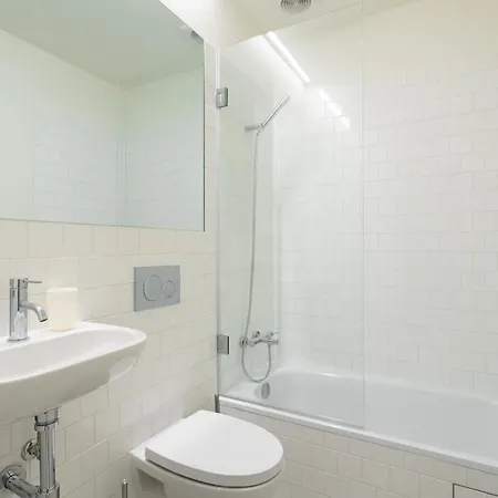 Flh Bairro Alto Lovely Flat Апартаменти Лісабон